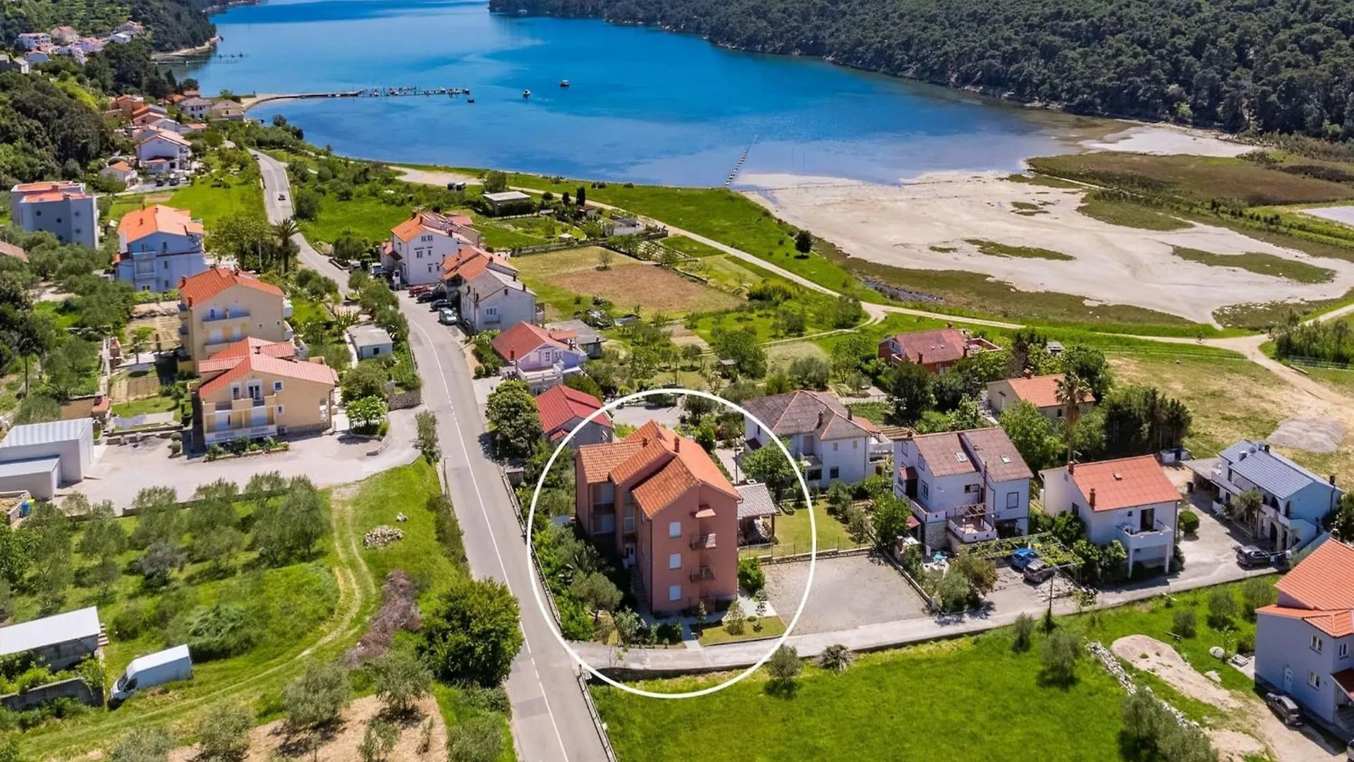 Family Apartment In Sunny Island Of Rab Kampor
