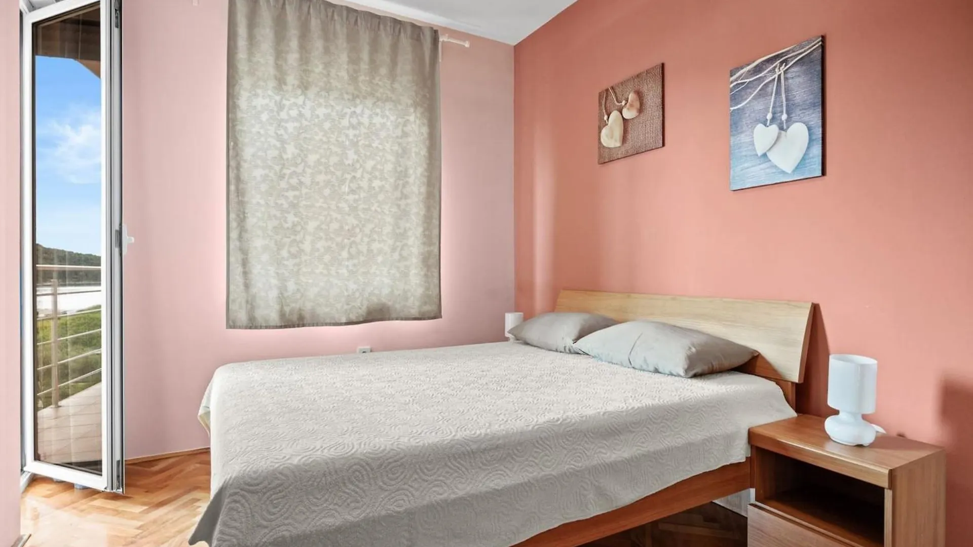 Family Apartment In Sunny Island Of Rab Kampor